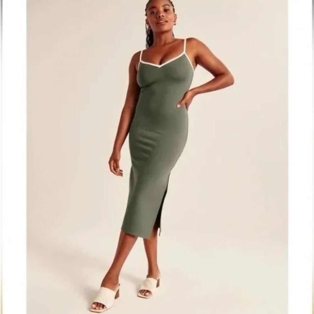 Abercrombie & Fitch Green Midi Dress with Cream Trim - Picture 2 of 3